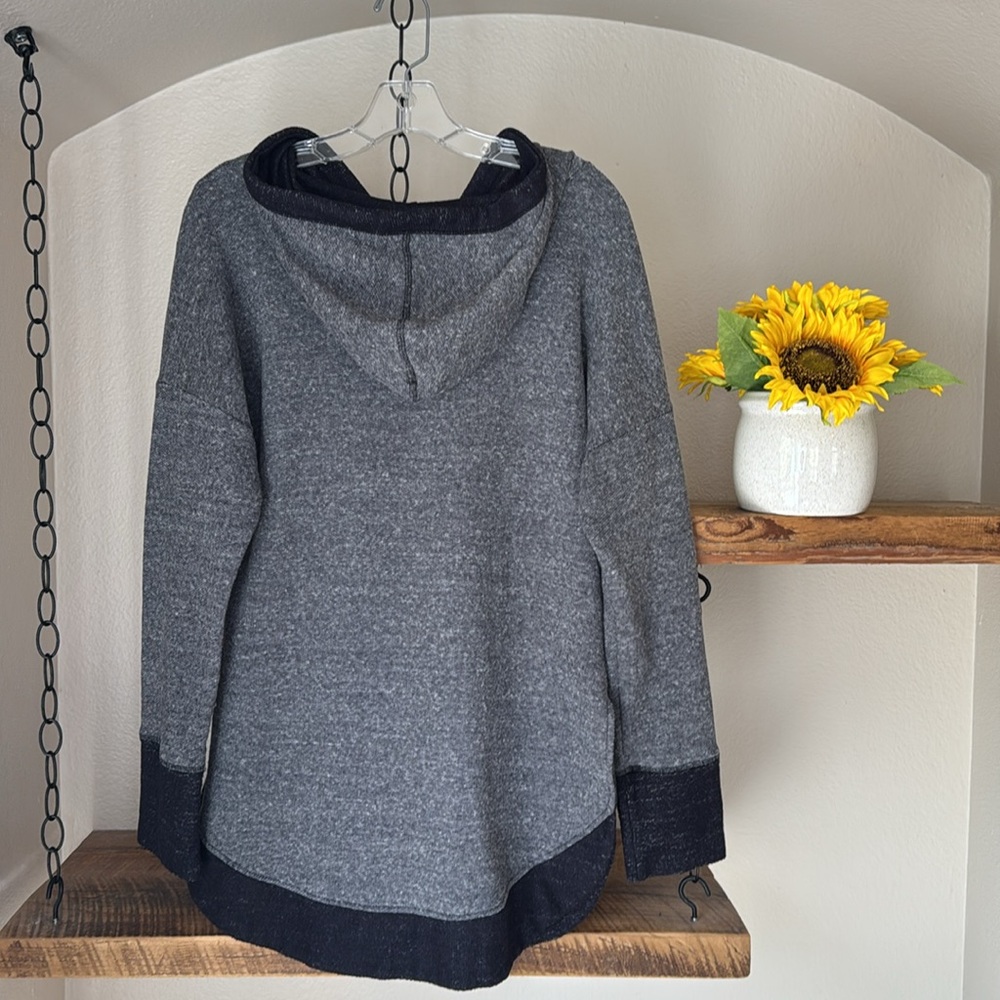 VENUS Tunic Length Zip-Up Hoodie
Jacket, size L - Picture 11 of 16